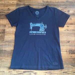 Life Is Good Womens Crusher T Shirt Sewing Machine Quilter Love Machine Size XS